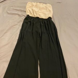 Wide leg jumpsuit
